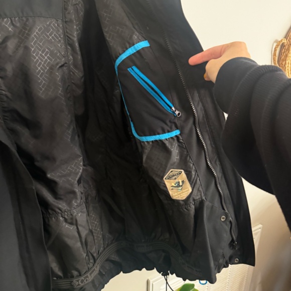 Columbia Omni-Heat 2-in-1 Zip-Off Jacket (two jackets in one!) - Picture 11 of 13